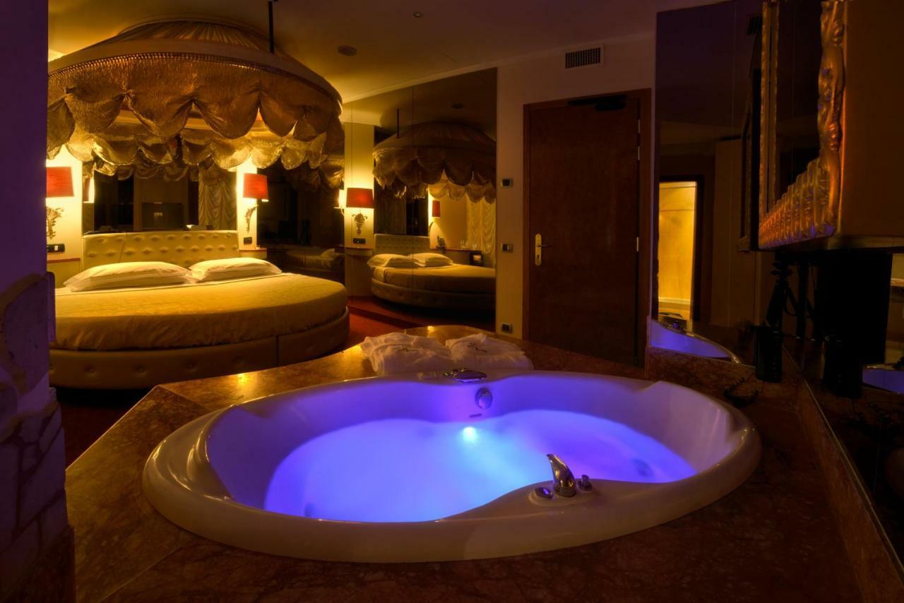 Hotel Motel K Casei Gerola Экстерьер фото